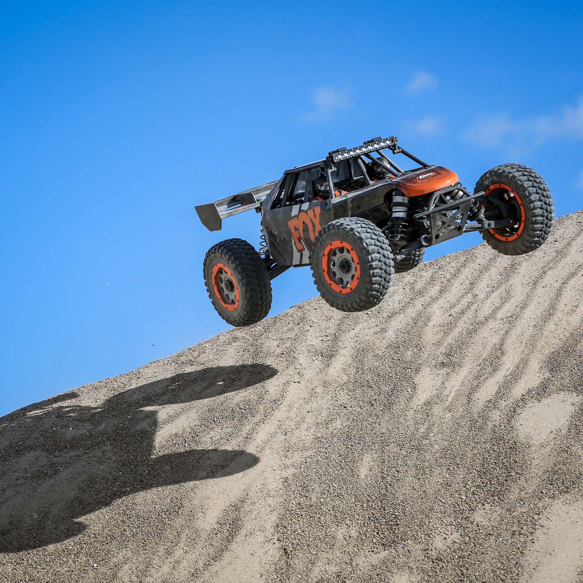 Losi 1/5 DBXL-E 2.0 V2 8S 4X4 RTR Brushless Desert Buggy | Losi