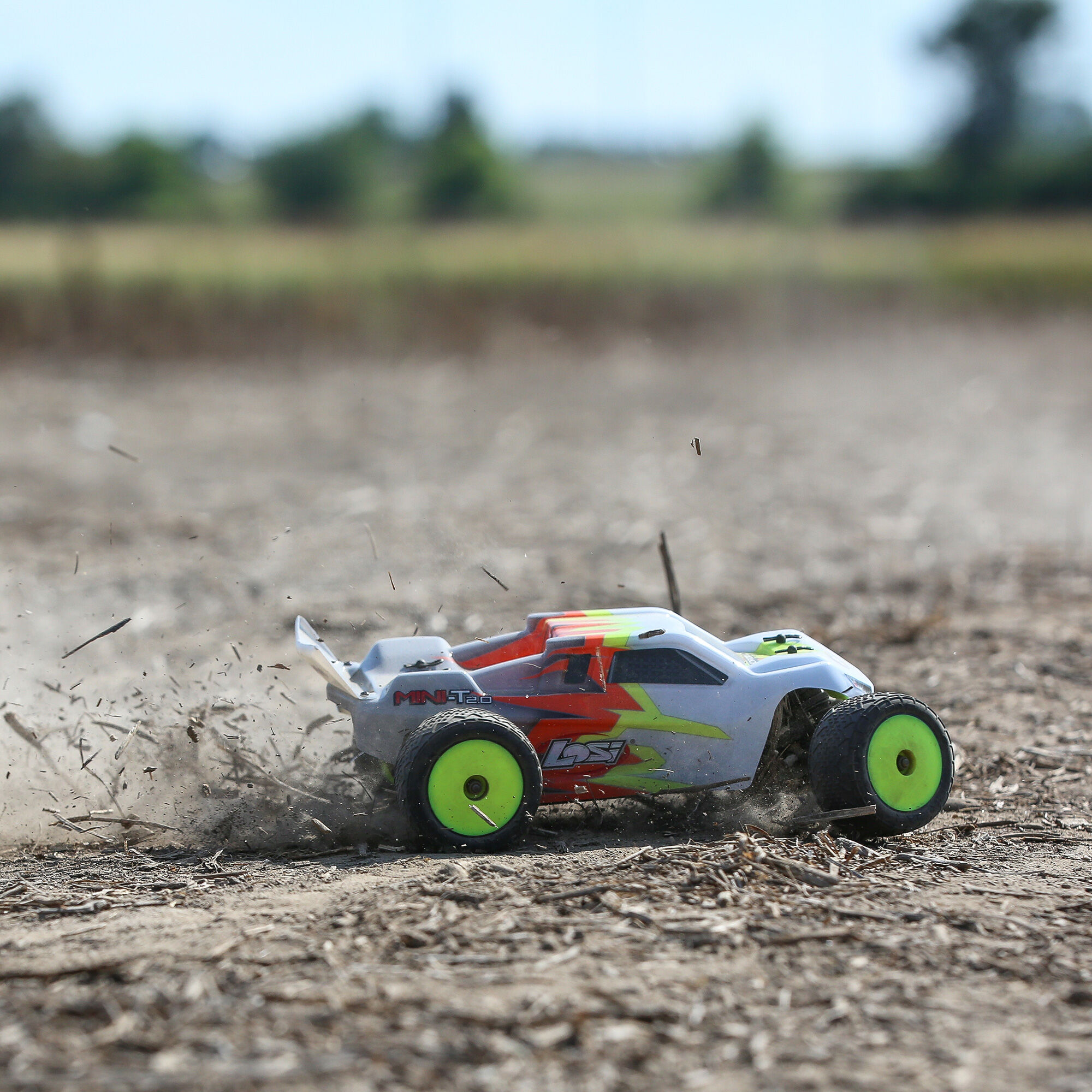 Losi 1/18 Mini-T 2.0 2S 2WD RTR Brushed Stadium Truck (Battery